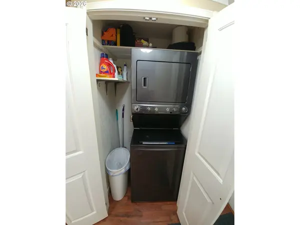 206 1/2 S MAIN ST, Union, OR 97883