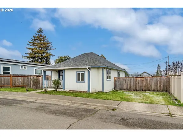 Riddle, OR 97469,139 R ST