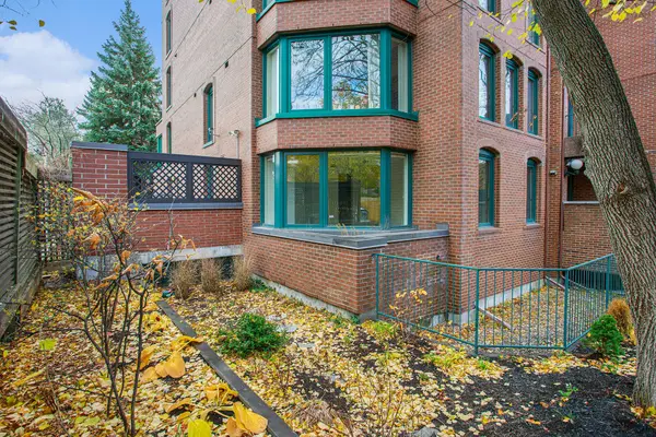 140 Rideau TER #1, New Edinburgh - Lindenlea, ON K1M 0Z2