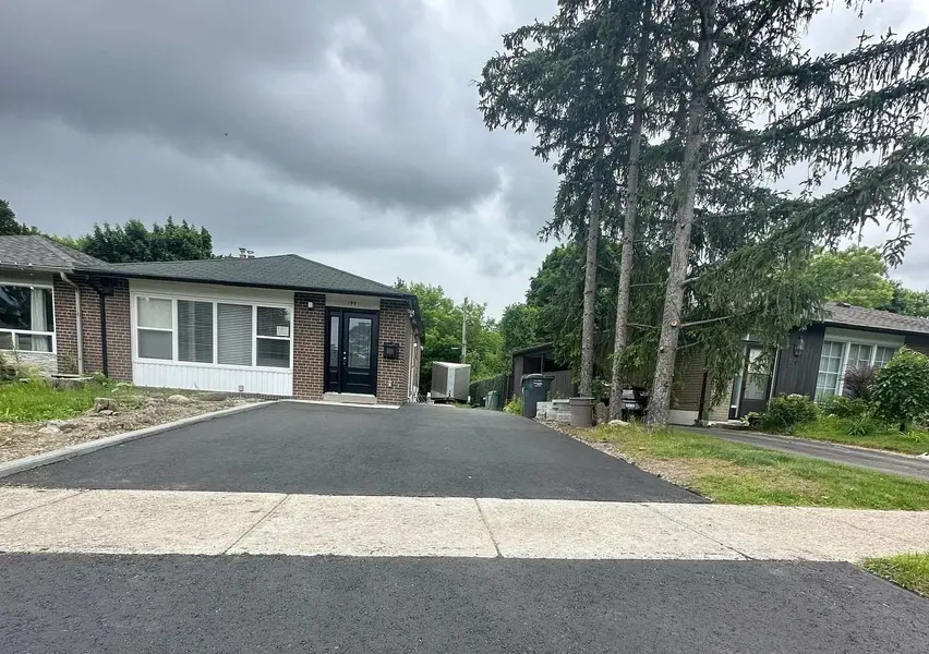 199 Avondale BLVD #Unit 2, Brampton, ON L6T 1J1