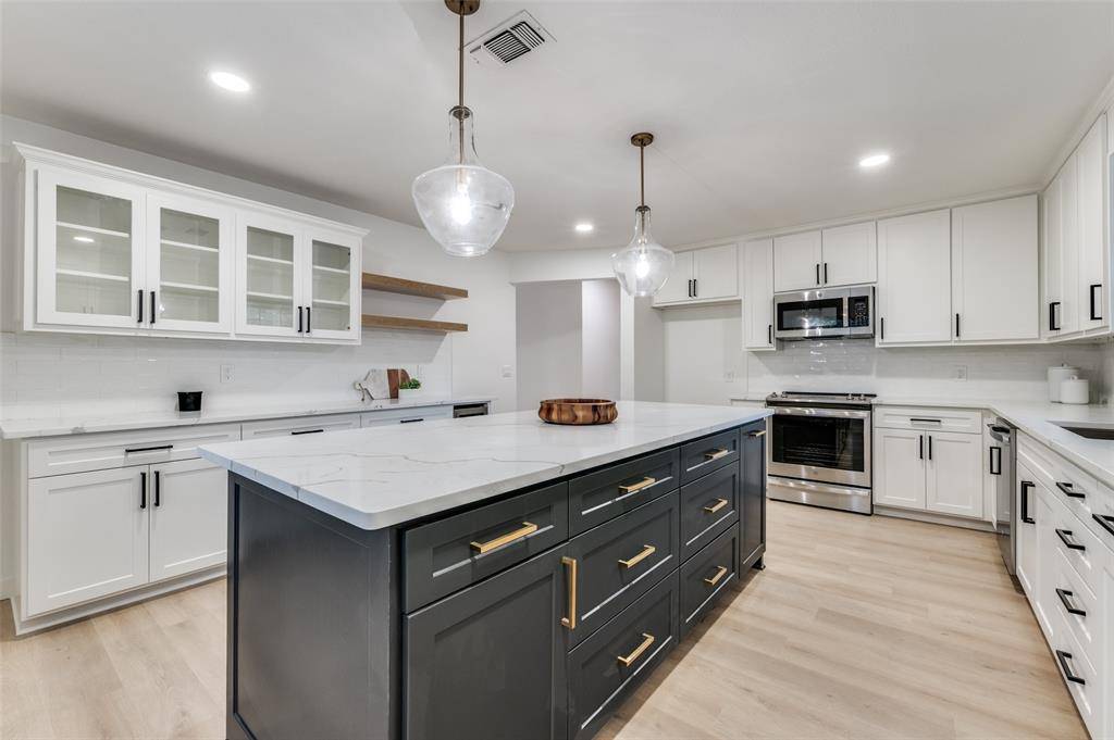 2601 Red Oak Lane, Plano, TX 75075