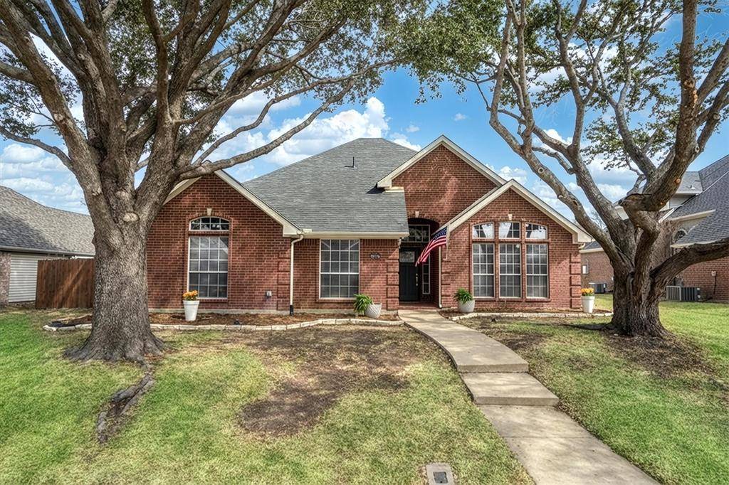 2059 Birchwood Court, Lewisville, TX 75067