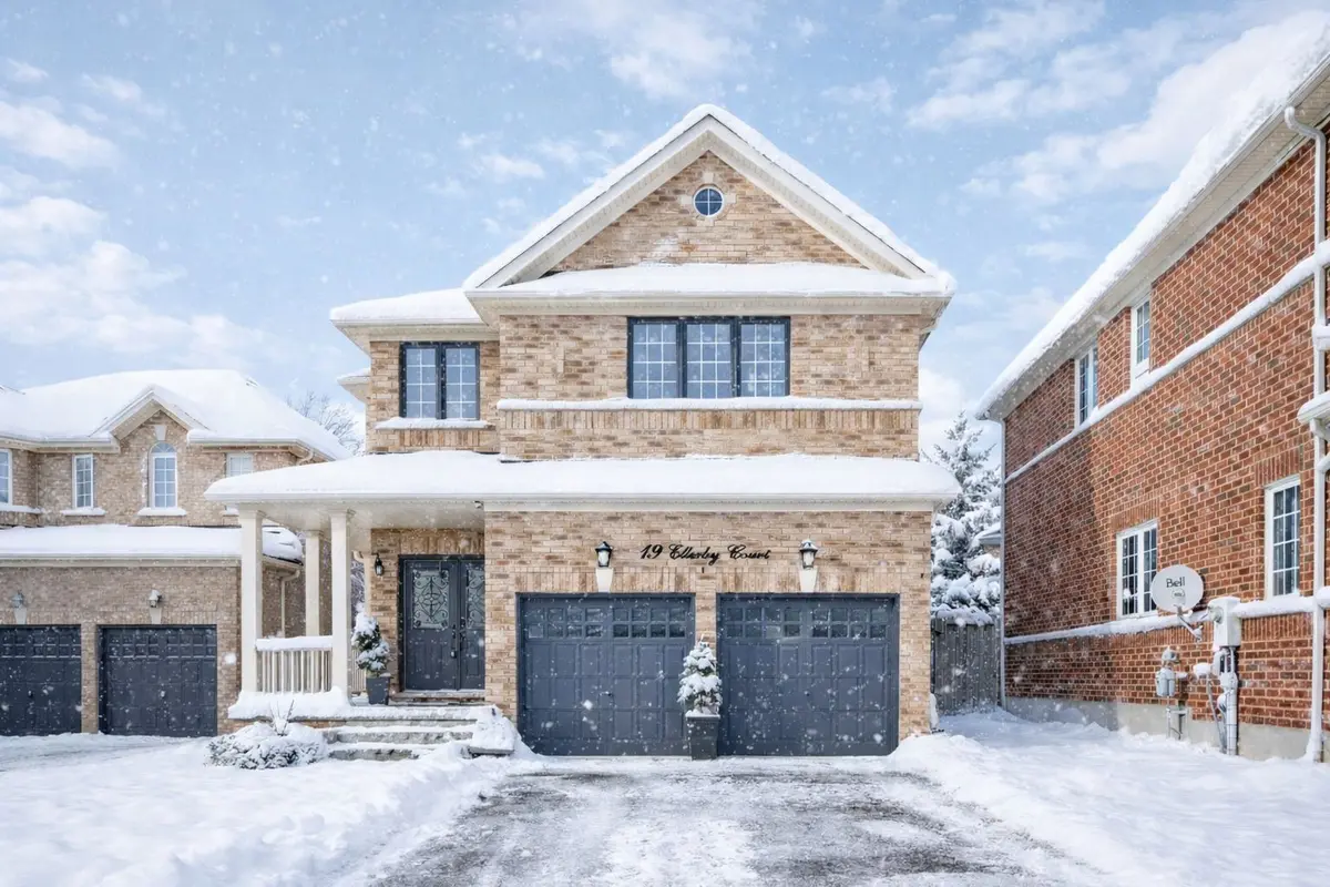 19 Ellerby CT, Whitby, ON L1R 0K5