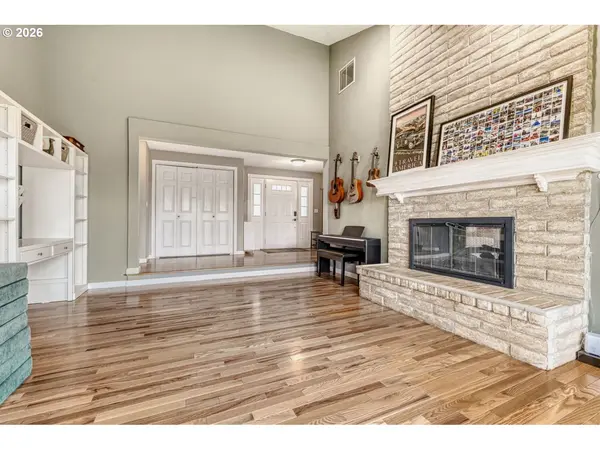 1175 SW CHASTAIN DR, Gresham, OR 97080