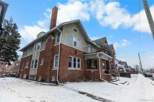 681 Clairmount ST, Detroit, MI 48202