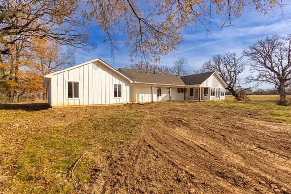 Emory, TX 75440,315 Private Road 7327