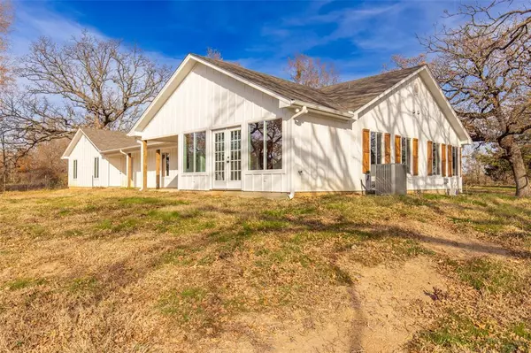 Emory, TX 75440,315 Private Road 7327