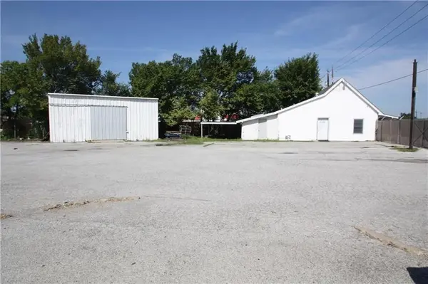 1010 US Highway 80 E, Mesquite, TX 75149