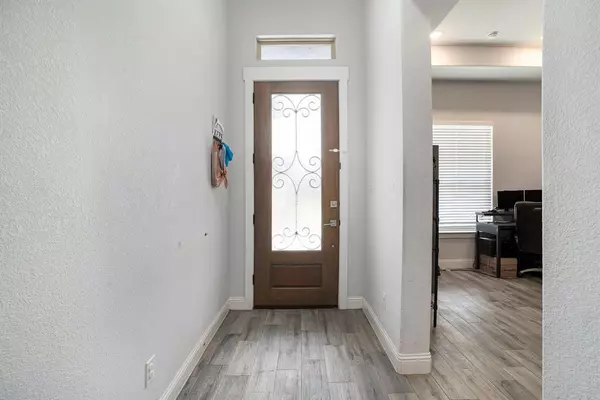 Grand Prairie, TX 75052,1824 Royal Lake Drive