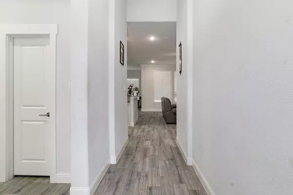 Grand Prairie, TX 75052,1824 Royal Lake Drive