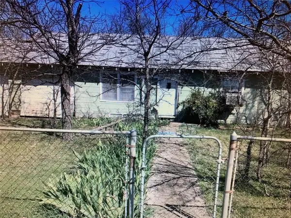4748 COUNTY RD 1010, Joshua, TX 76044