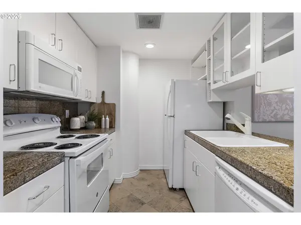 1132 SW 19TH AVE #505, Portland, OR 97205