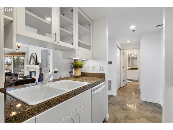 1132 SW 19TH AVE #505, Portland, OR 97205