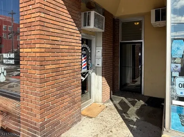 199 Main St, Hackettstown Town, NJ 07840