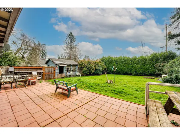 1065 9TH ST, Washougal, WA 98671