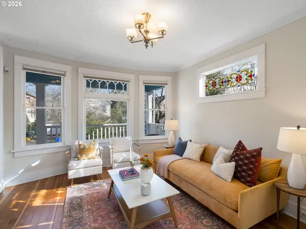 4037 NE 8TH AVE, Portland, OR 97212