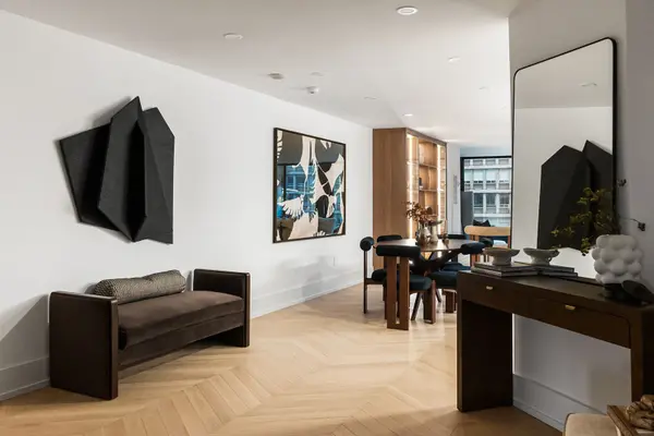 110 Bloor ST W #1009, Toronto C02, ON M5S 2W7