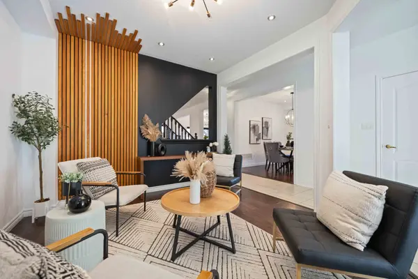 19 Ellerby CT, Whitby, ON L1R 0K5