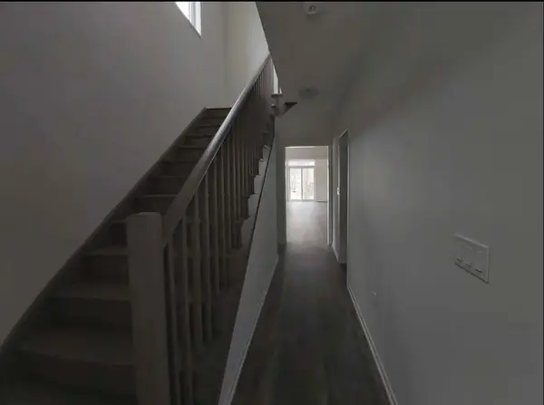 1521 Wheatcroft DR, Oshawa, ON L1L 0W5