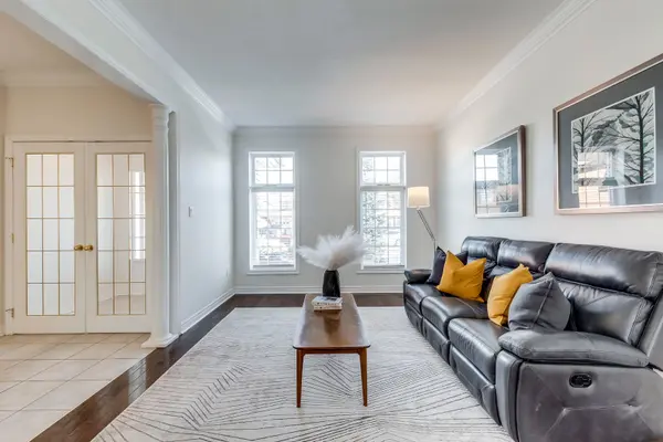 2120 Dalecroft CRES, Burlington, ON L7M 4B3