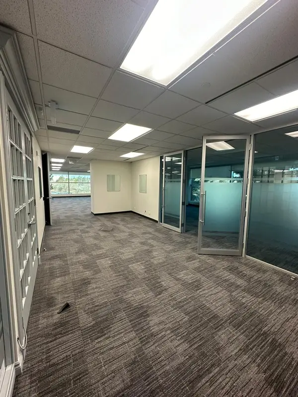 5500 North Service RD #202, Burlington, ON L7L 6W6