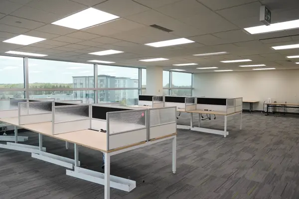 5500 North Service RD #501, Burlington, ON L7L 6W6