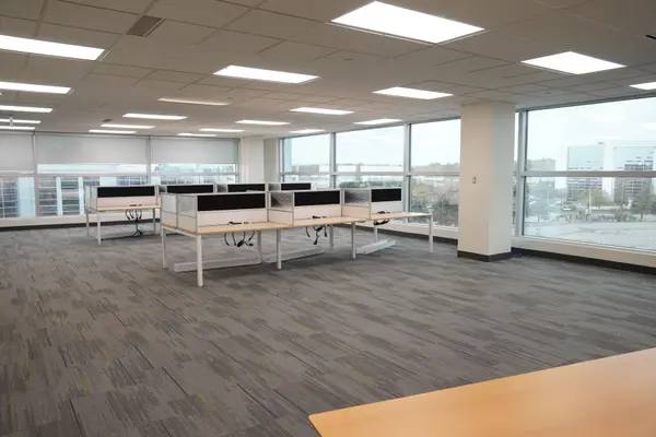 5500 North Service RD #501, Burlington, ON L7L 6W6