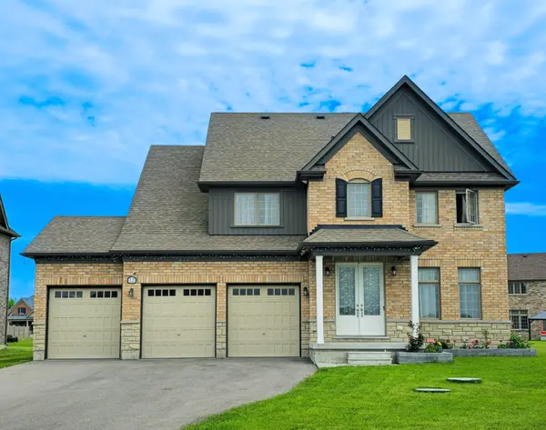 12 Summer Breeze DR, Quinte West, ON K0K 1L0