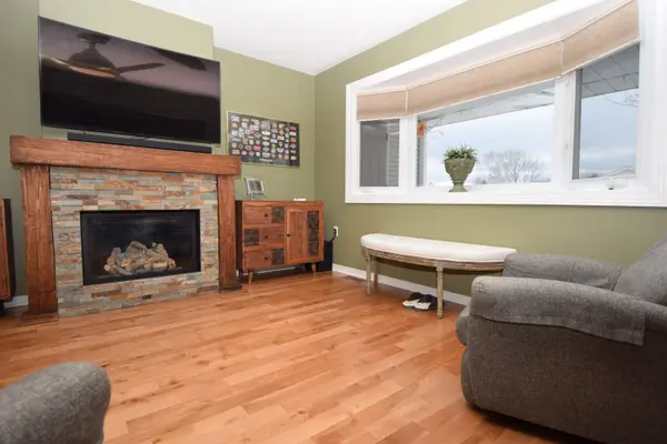 1 Quaker CT, Prince Edward County, ON K0K 3L0