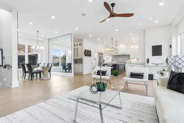 16 SHORELINE CRES, Grimsby, ON L3M 5B2