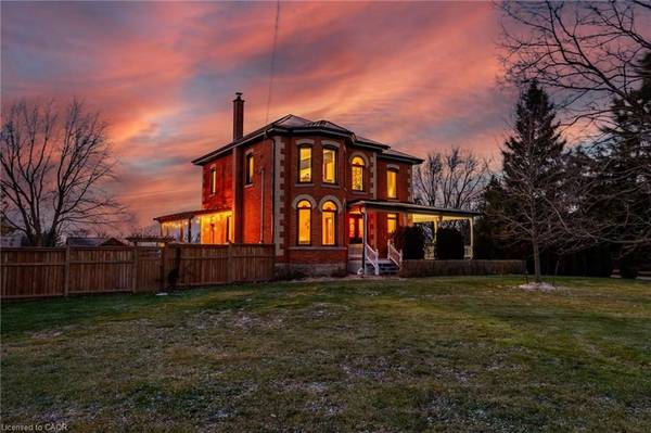 1664 NEBO RD, Hamilton, ON L0R 1W0