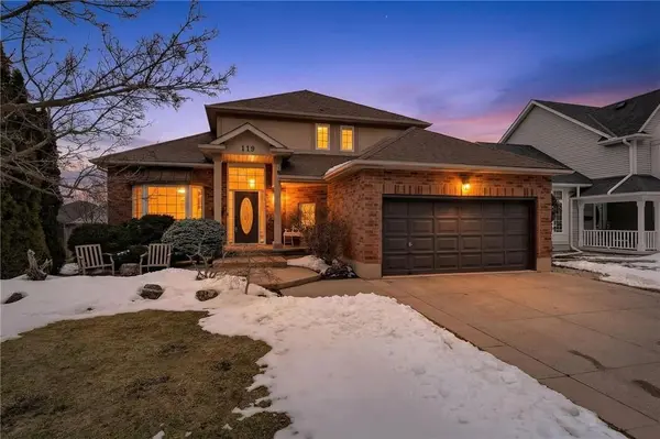 119 Dorchester DR, Grimsby, ON L3M 5H5