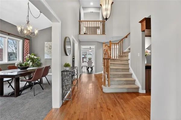 119 Dorchester DR, Grimsby, ON L3M 5H5