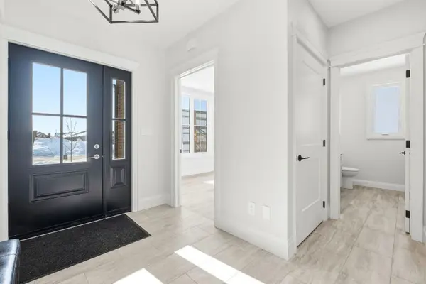 52 Beacon DR, Brighton, ON K0K 1H0