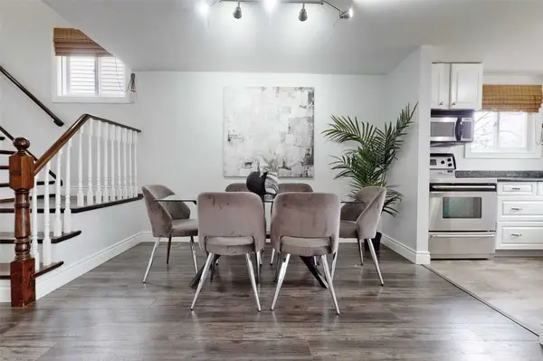 213 Hickling TRL, Barrie, ON L4M 5W6