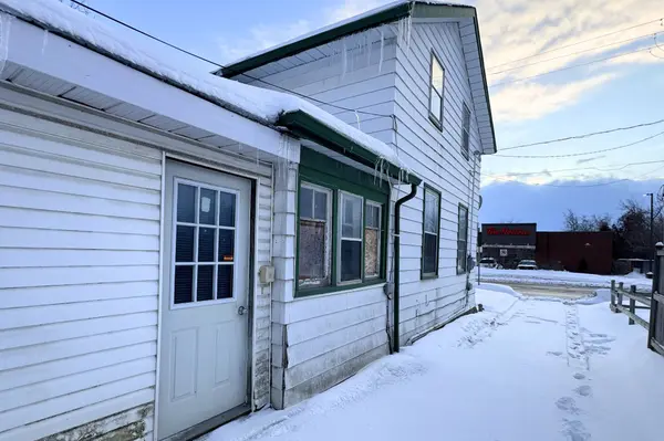 118 Lindsay ST S, Kawartha Lakes, ON K9V 2M7