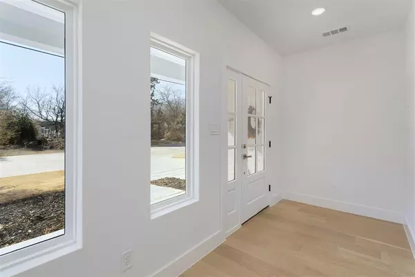 Mckinney, TX 75069,708 W White Avenue