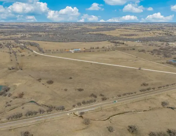 10367 W Clear Creek Rd W. Road, Sanger, TX 76266