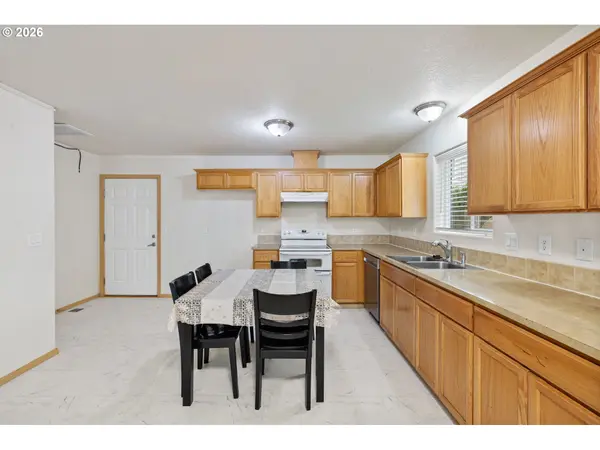 1829 SE 122ND AVE #7, Portland, OR 97233