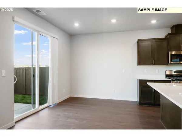 1528 SE LOGAN PKWY, Albany, OR 97322