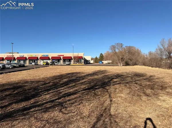 1487 S Murray BLVD, Colorado Springs, CO 80916