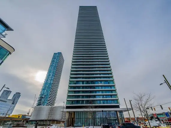 950 Portage Pkwy #5809, Vaughan, ON L0A 0B0
