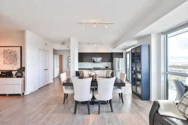 55 SPEERS RD #1709,  Oakville,  ON L6K 0H9