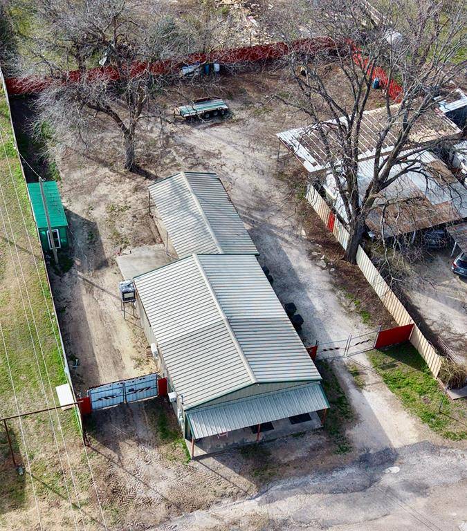 313 E 9th Street, Clifton, TX 76634