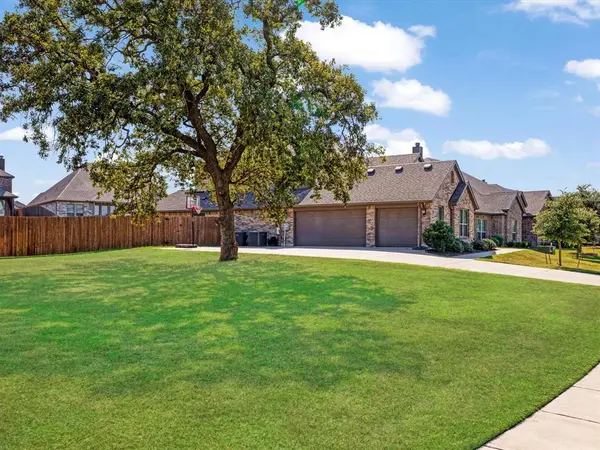 Burleson, TX 76028,1905 Silver Falls Drive