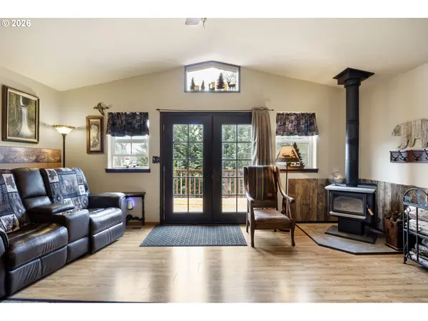 106 ODILLE CT, Glide, OR 97443