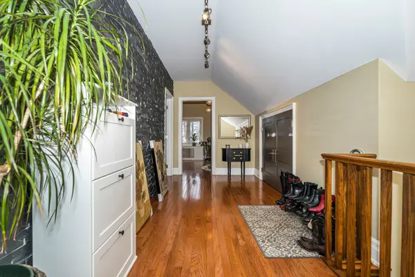 151 Rusholme RD #3rd Floor, Toronto C01, ON M6H 2Y6