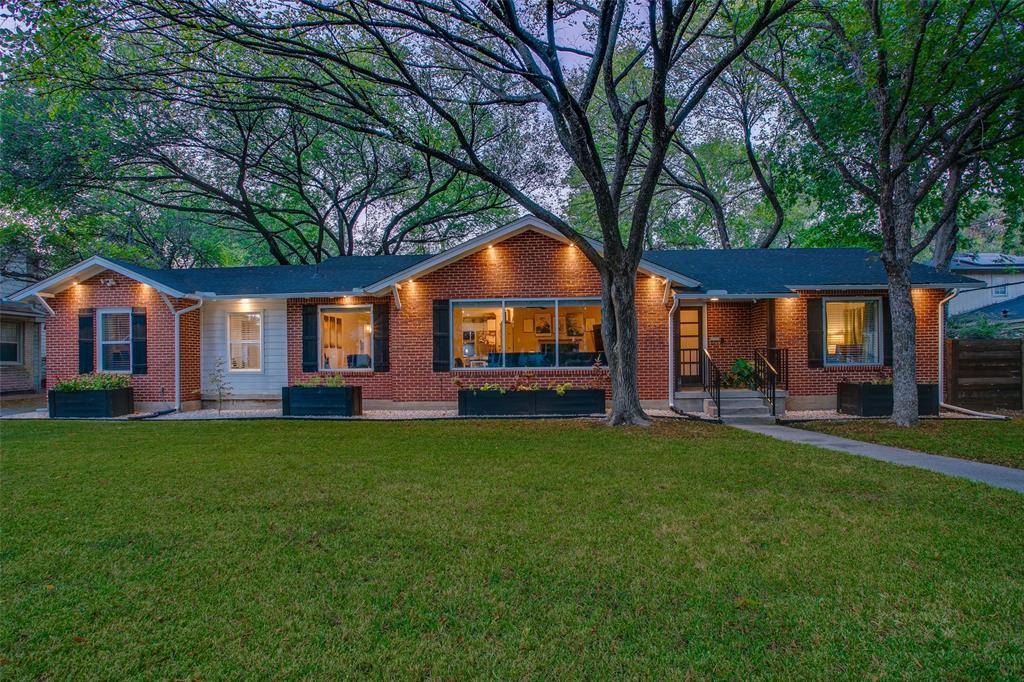 2415 Sunset Avenue, Dallas, TX 75211