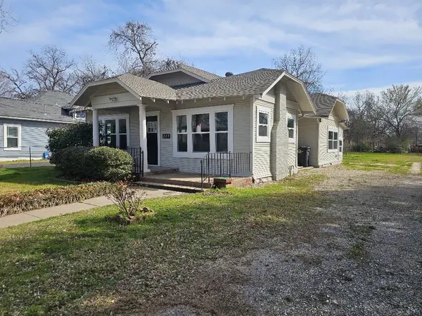 217 W Heard Street, Cleburne, TX 76033