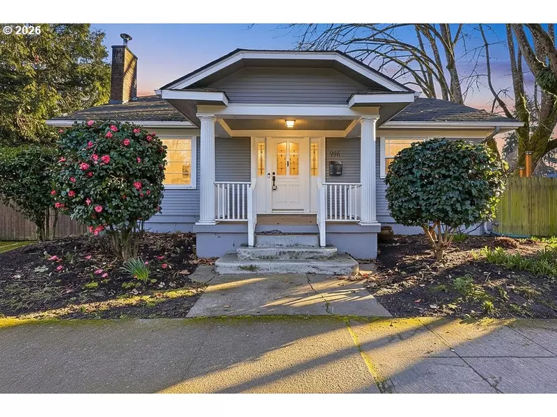 996 W 8TH AVE, Eugene, OR 97402